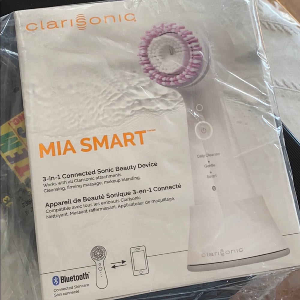 Clarisonic MIA cleanser w/ add’tl acne brush head
